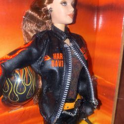 2000 Collectors Edition Harley Davidson Barbie