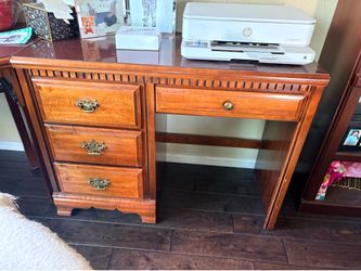 2 piece wooden office desk