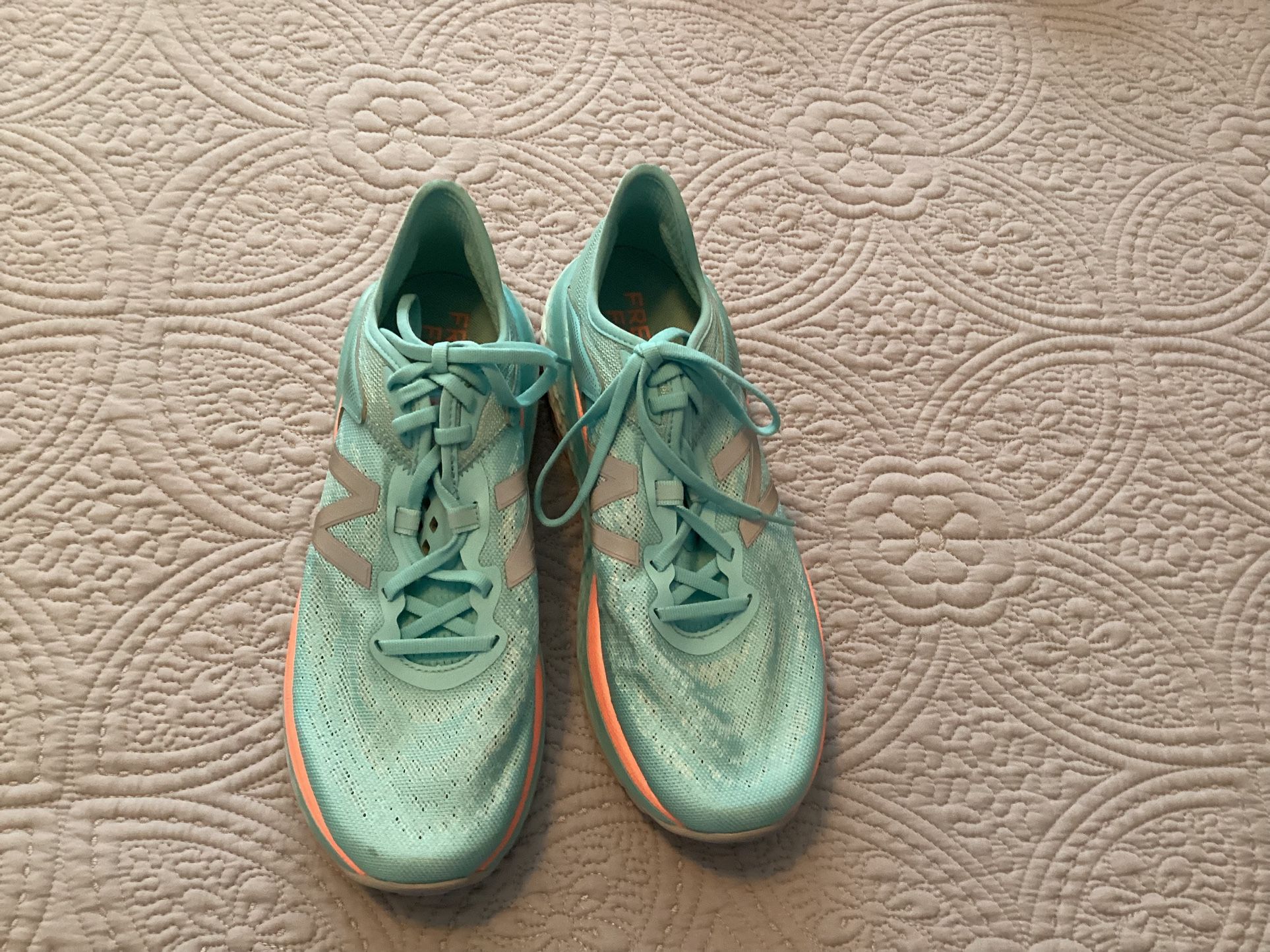 Womens Brand New New Balance Tennis Shoes Size 11 M