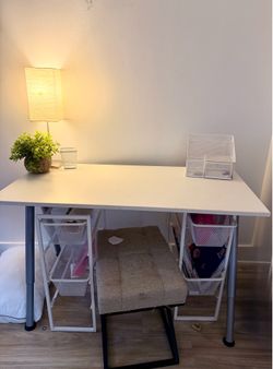 Desk with organizer + bench