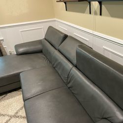 Leather Couch With Chaise And Adjustable Headrests