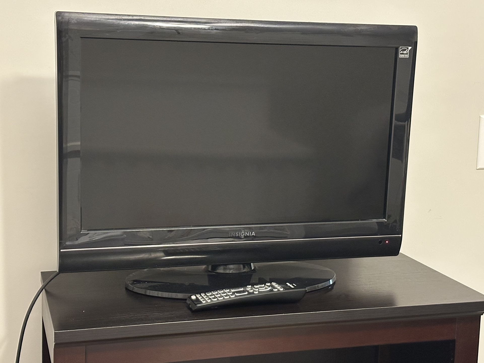 Insignia TV with remote