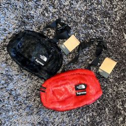 Supreme x The North Face Faux Fur Waist Bag (Black🖤& Red❤️)  New with tags 
