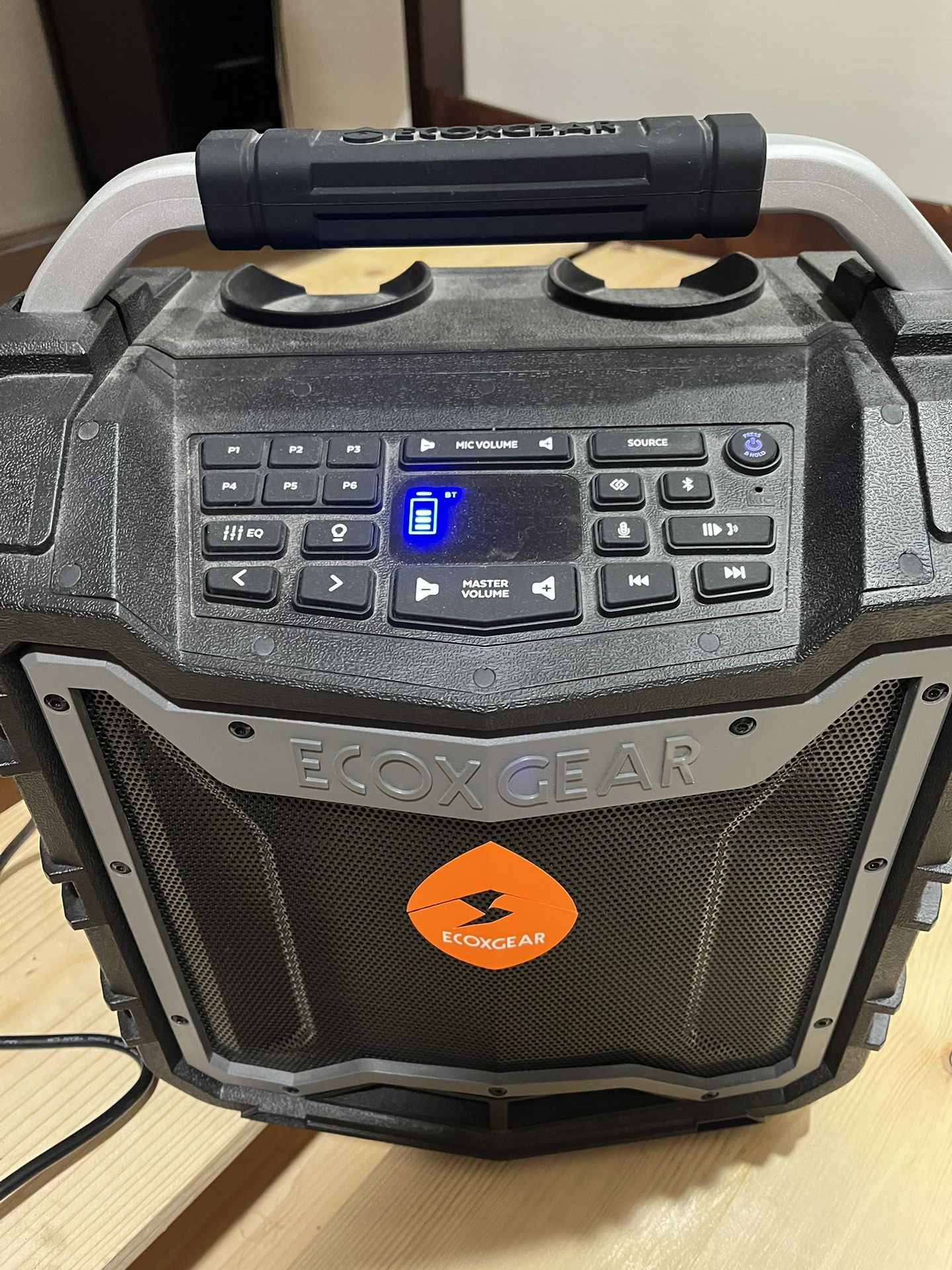 New ECOXGEAR Wireless Portable Speaker Bluetooth AM/FM Radio 