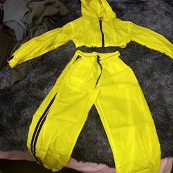 Fluorescent yellow 2 piece set.