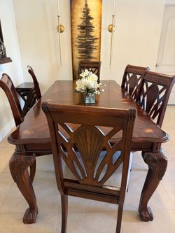 Dinning set 7 pieces- extendable