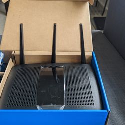Linksys Dual Band WiFi 5 Router 