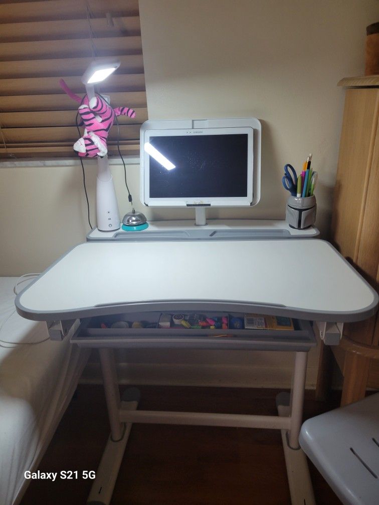 Kids Desk