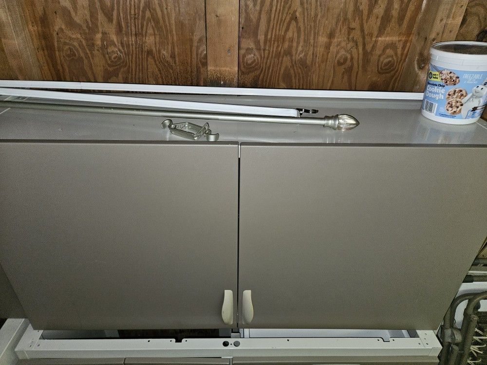 Midmark Medical Office Doctor's Office Laboratory Garage Shop Wall Mounted Cabinets With Shelves