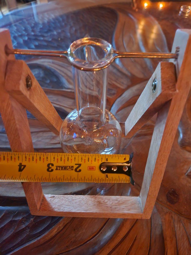 Decorative Swinging Lab Beaker