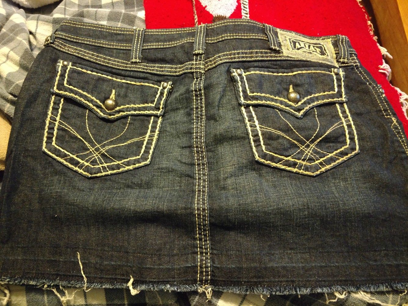 Ariat Brand New Denim Skirt Size 32