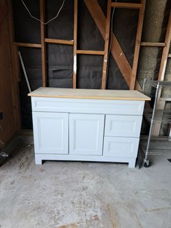 Bathroom Vanity 