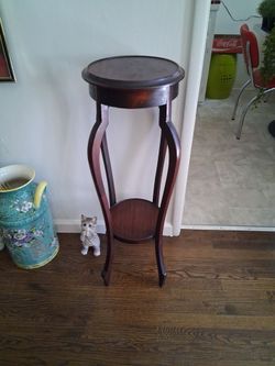 Tall plant table