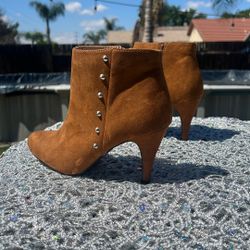 Lauren Conrad Boots 8.5
