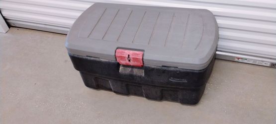 Rubbermaid Heavy Duty Storage Boxes