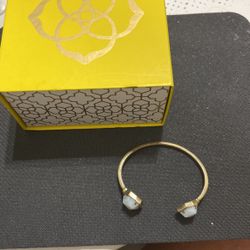 Kendra Scott White Stone Bracelet