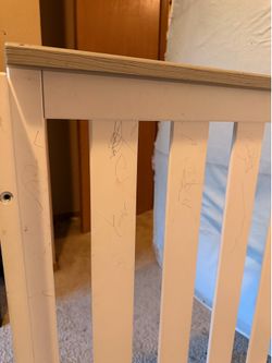 Convertible crib