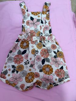 🌸 Girls’ Floral Overall Romper – NEW!