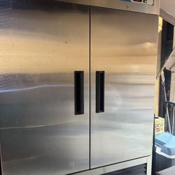 Commercial Refrigerator 