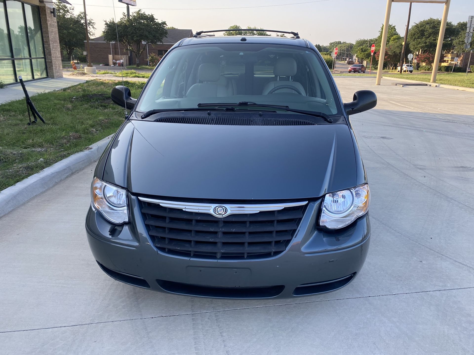 2006 Chrysler Town & Country