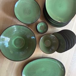 dishware set!
