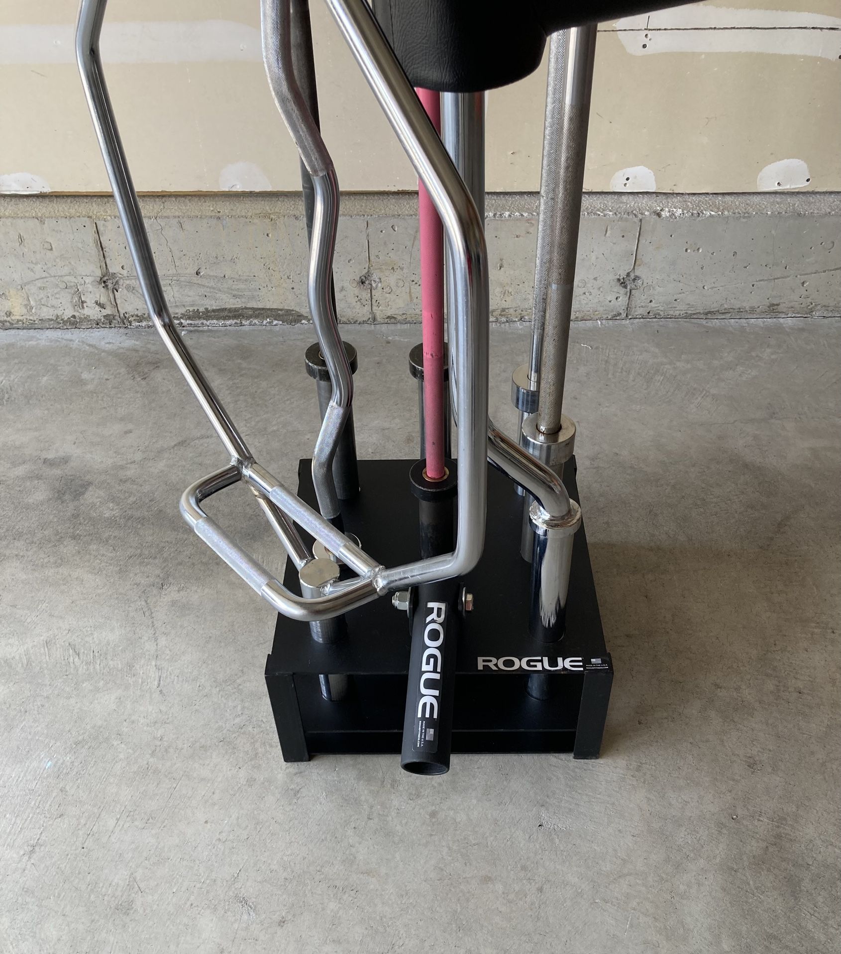 Rogue 9 Barbell Holder