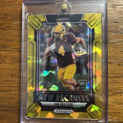 Skattebo Gold cracked ice RC  mint