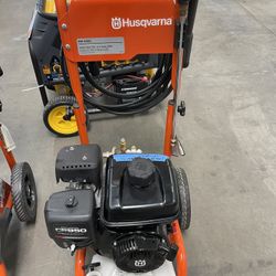 Husqvarna 3200 PSI 2.5 GPM Gas Pressure Washer
