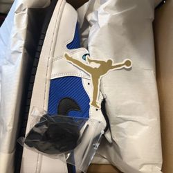 Brand New Jordan 1 Low New Size 6y 