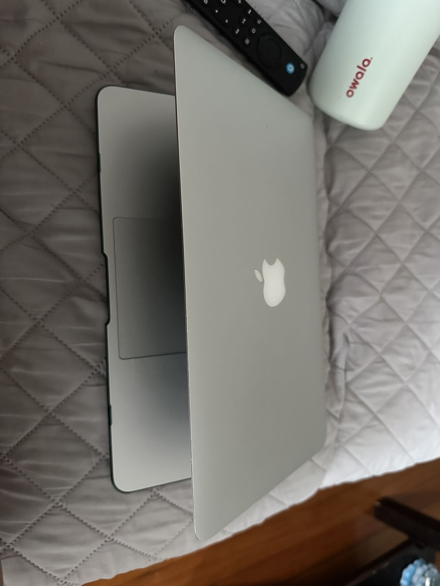 2015 MacBook Air 11”