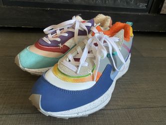 Mache custom sneaker