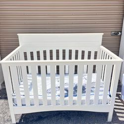 Crib That Becoming A Toddler Bed With Mattress
