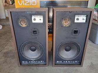 Vintage B.I.C. Venturi Formula 4 10" inch subwoofer speakers (work prefect!)