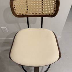 Rattan Bar Stools Set of 2, Swivel Counter Height Bar Stools