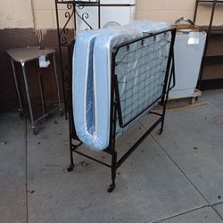 Twin Steel Rollaway Folding Bed 38x72-inch 