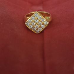 18k Gold Natural Diamonds Ring 