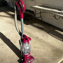 Shark Navigator Bagless Vacuum Cleaner 