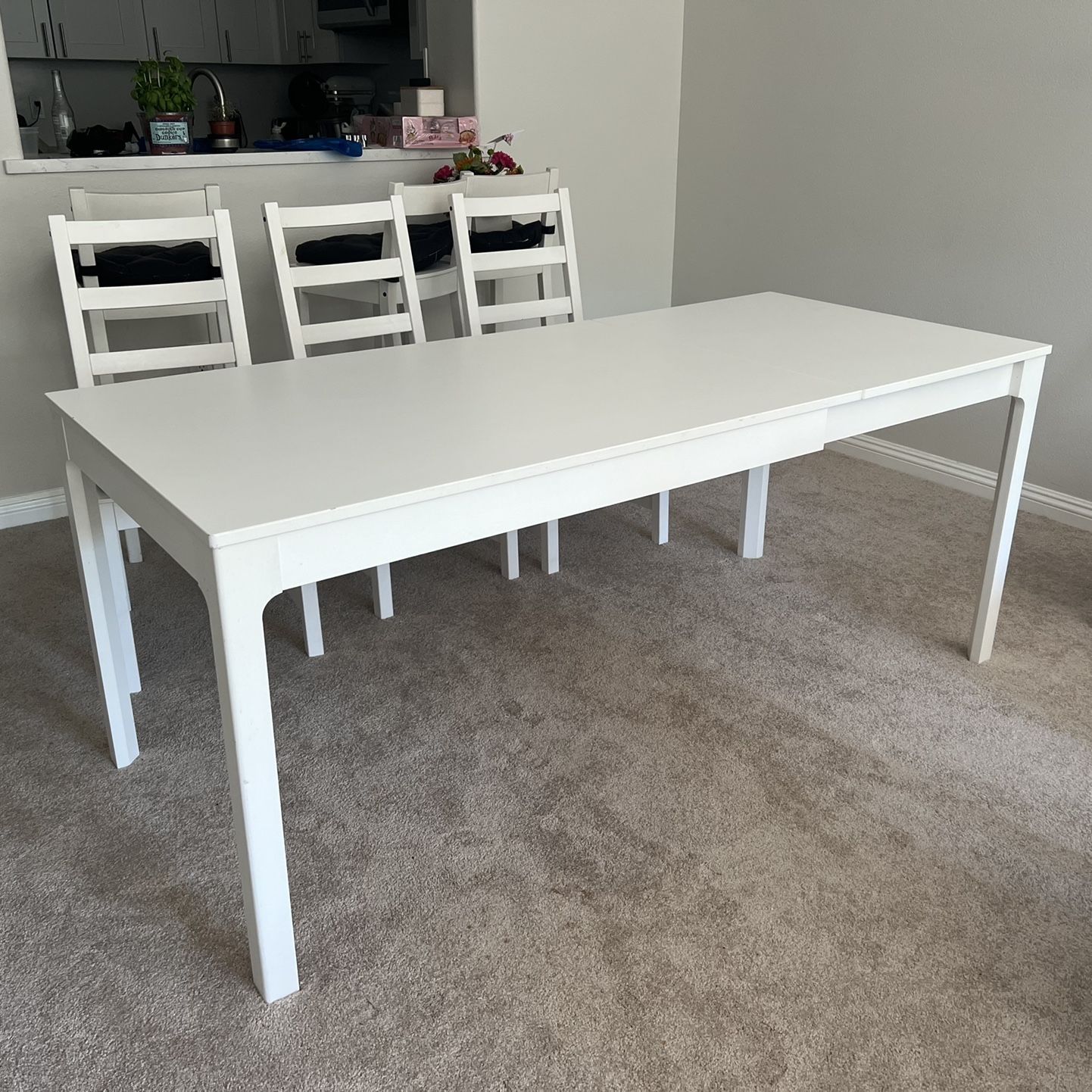 Ikea EKEDALEN Extendable Dining Table, White for Sale in Pasadena