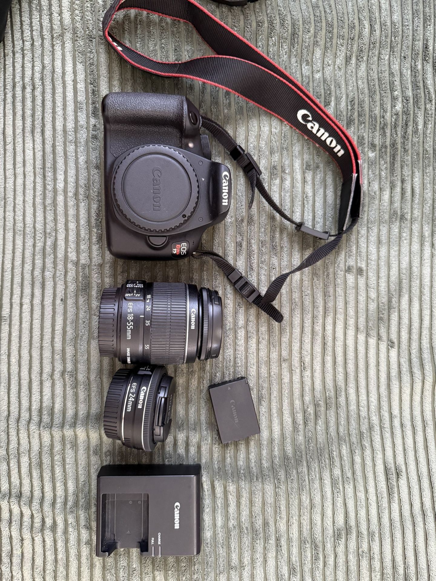 Canon Rebel T5 Camera