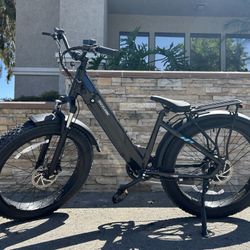 SIZZLEBK S400 26'' Step Over Fat Tire E-Bike