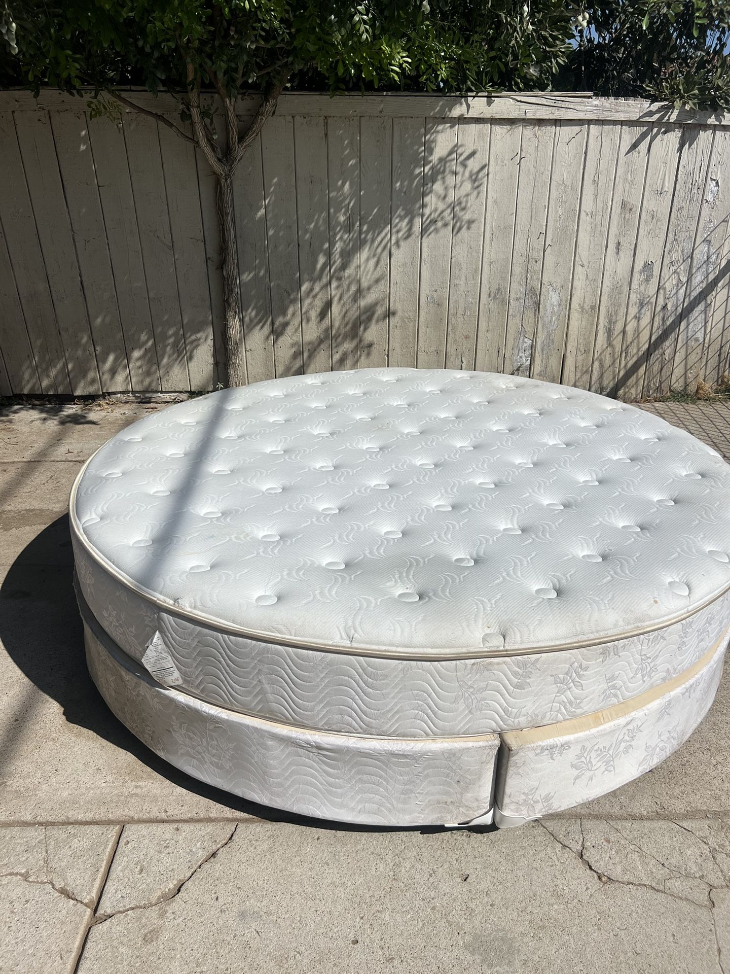 Round Mattress
