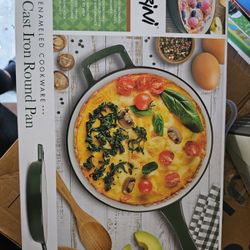 Cast Iron Pans And Dutch Ovens