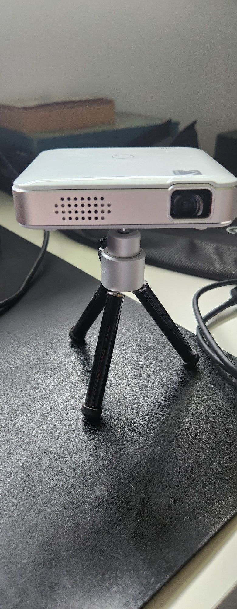 Kodak Luma 150 Portable LED Projector