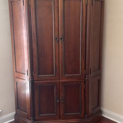 Corner Desk Hutch - $50 OBO - Must Be Picked Up Between 9/23 - 9/25