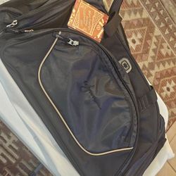 2017 Wynn Hotel Las Vegas Employee Holiday Celebration Duffle Bag Exclusive NWT