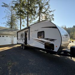 Cherokee Wolf Pack Platinum