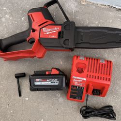 Milwaukee M18 FUEL 8" HATCHET Pruning Saw Kit – 6.0Ah Battery + Charger