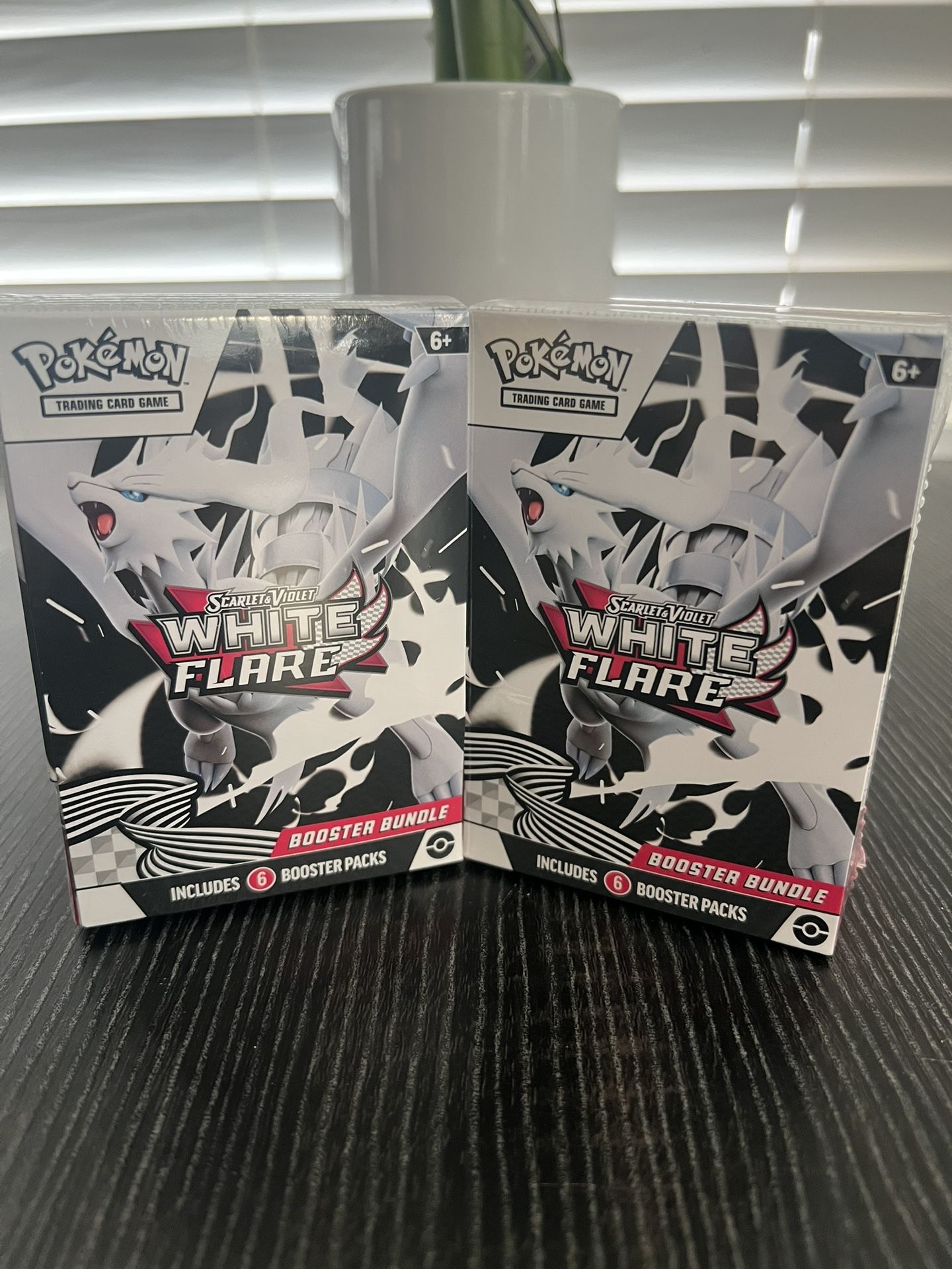 Pokémon White Flare Bundle