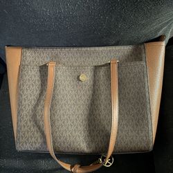 Micheal Kors Bag