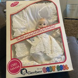 NIB Vintage Gerber Advertising  Baby in Christening Gown W/ Wicker Basket 1979 *box has damaged*